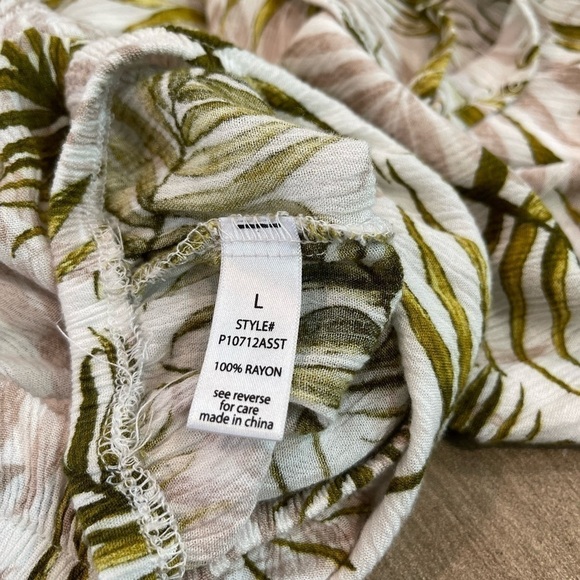 Papaya Leaf Print Strapless jumpsuit size large 100% Rayon - Picture 6 of 6